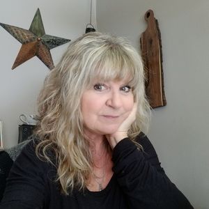 Meet your Posher, Clara